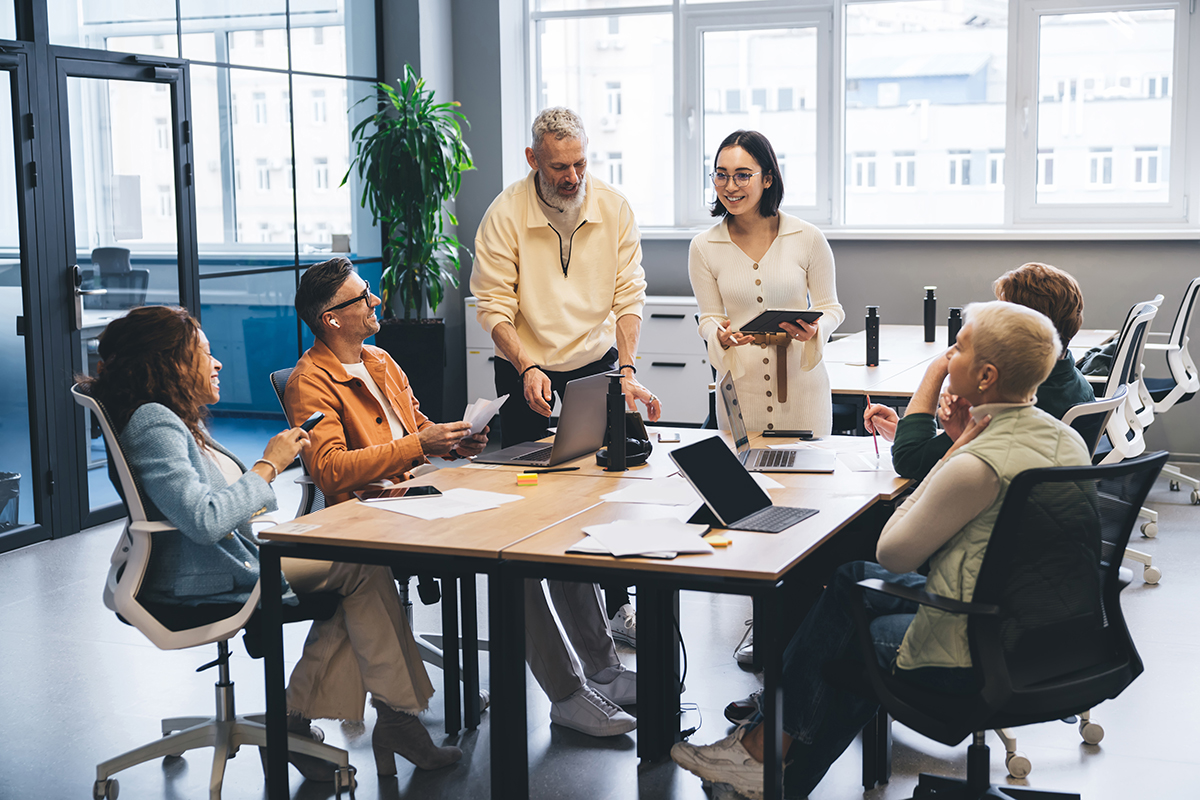 Slipper kraften fra "ikke -kontroll" for å frigjøre kollektiv intelligens