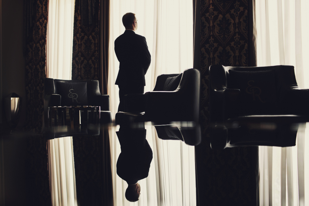 Taktisk ensomhet: Hvorfor noen ledere frivillig trekker seg