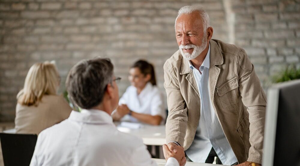 Rekruttering av seniorer i 2026: slutten på et tabu, begynnelsen på et vendepunkt