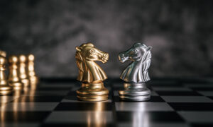 Kunsten å skinne uten å slukke andre: hvorfor kritikk fra konkurrenter er din verste fiende