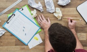 De usynlige feilene som undergraver organisasjoner: når det menneskelige elementet blekner