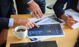 Investering av bedriftens kontantstrøm: vårt råd for å optimalisere kontantoverskuddet ditt