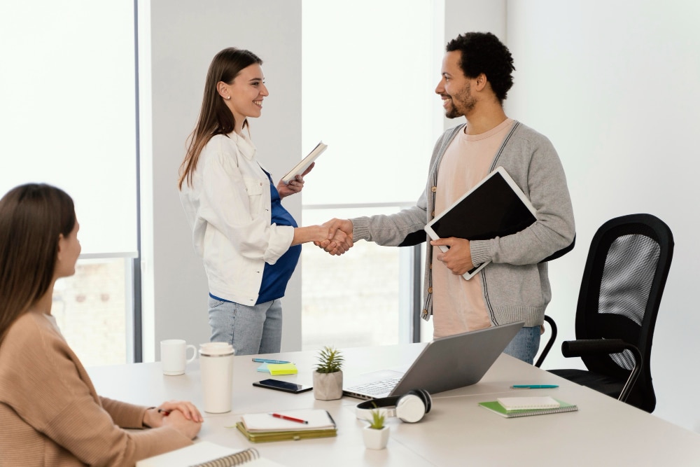 Onboarding i SMBer: den ultimate HR-sjekklisten for en vellykket onboarding