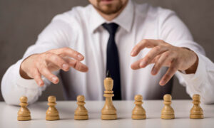 Kunsten med strategisk lytting: hvorfor konkurransedyktig intelligens ikke lenger er det du tror