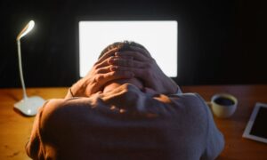 Skjermtretthet: hvorfor vi trenger å komme tilbake til virkeligheten mer enn noen gang